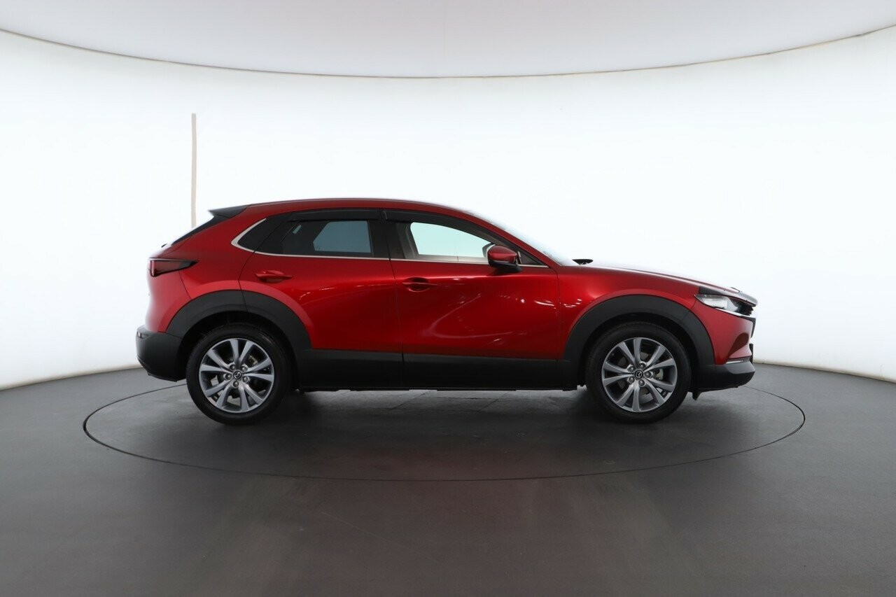 Mazda Cx-30 image 2