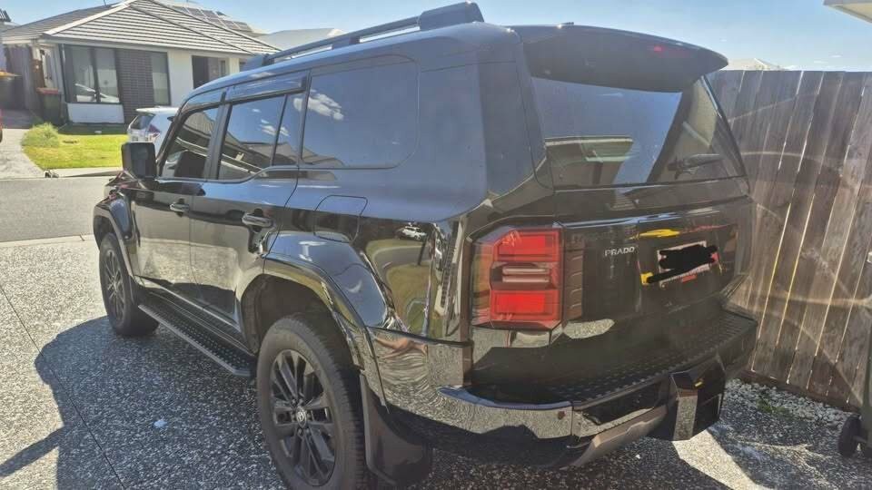 Toyota Landcruiser Prado image 2