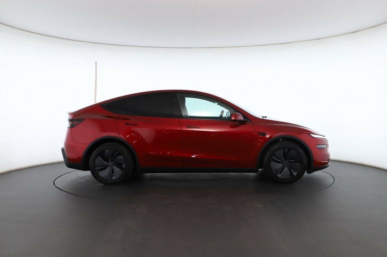 Tesla Model Y image 2