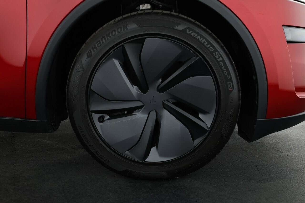 Tesla Model Y image 3