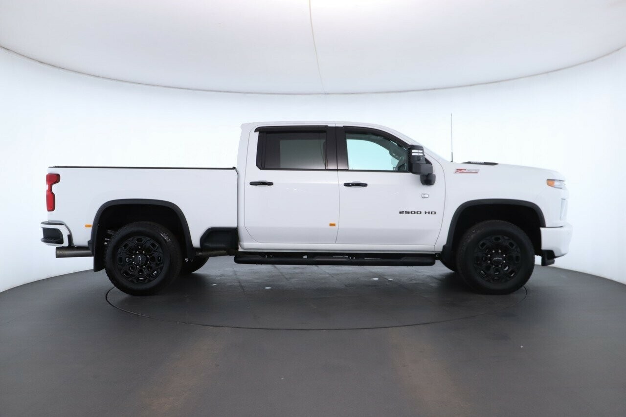 Chevrolet Silverado Hd image 2