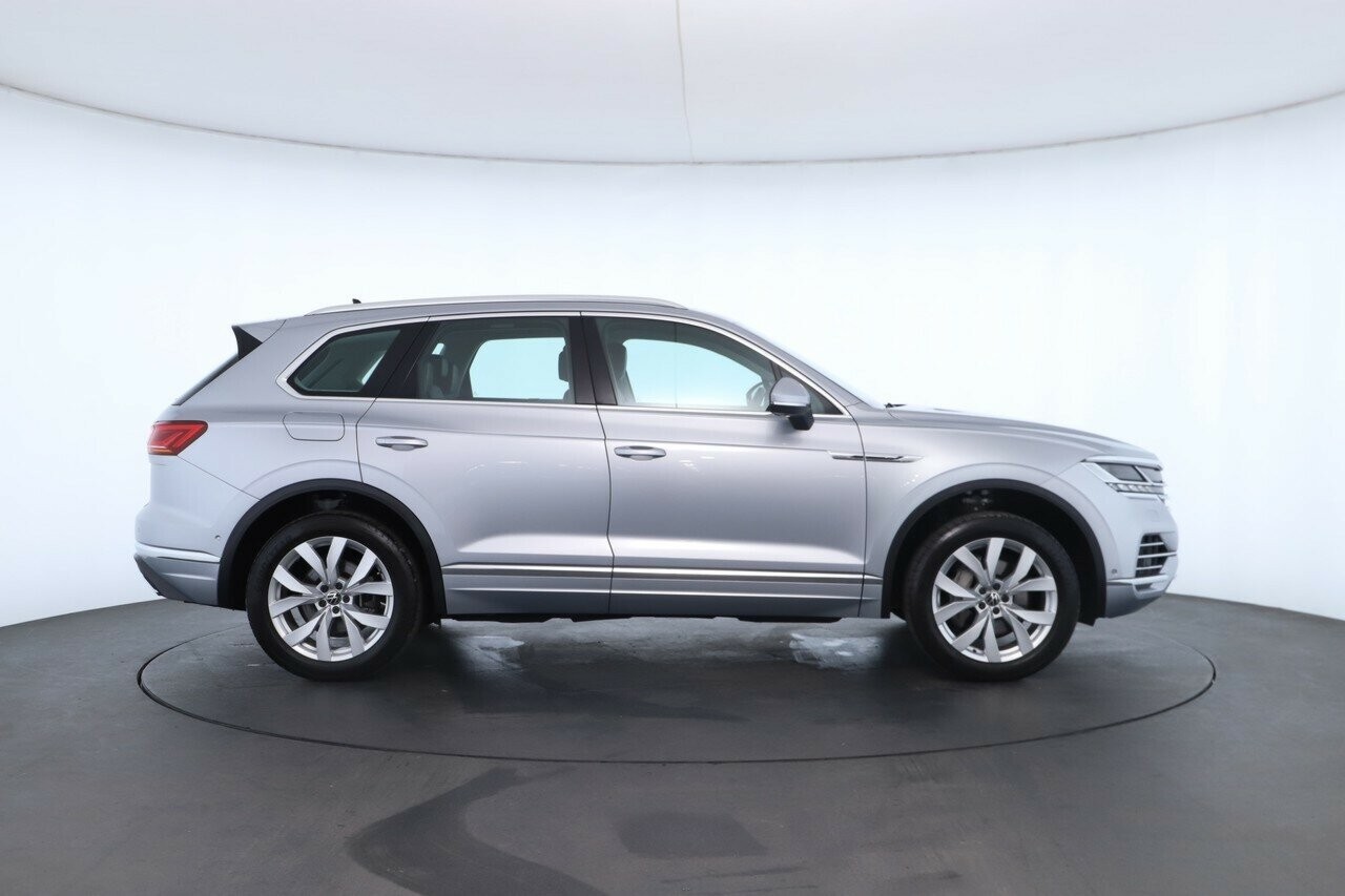 Volkswagen Touareg image 2