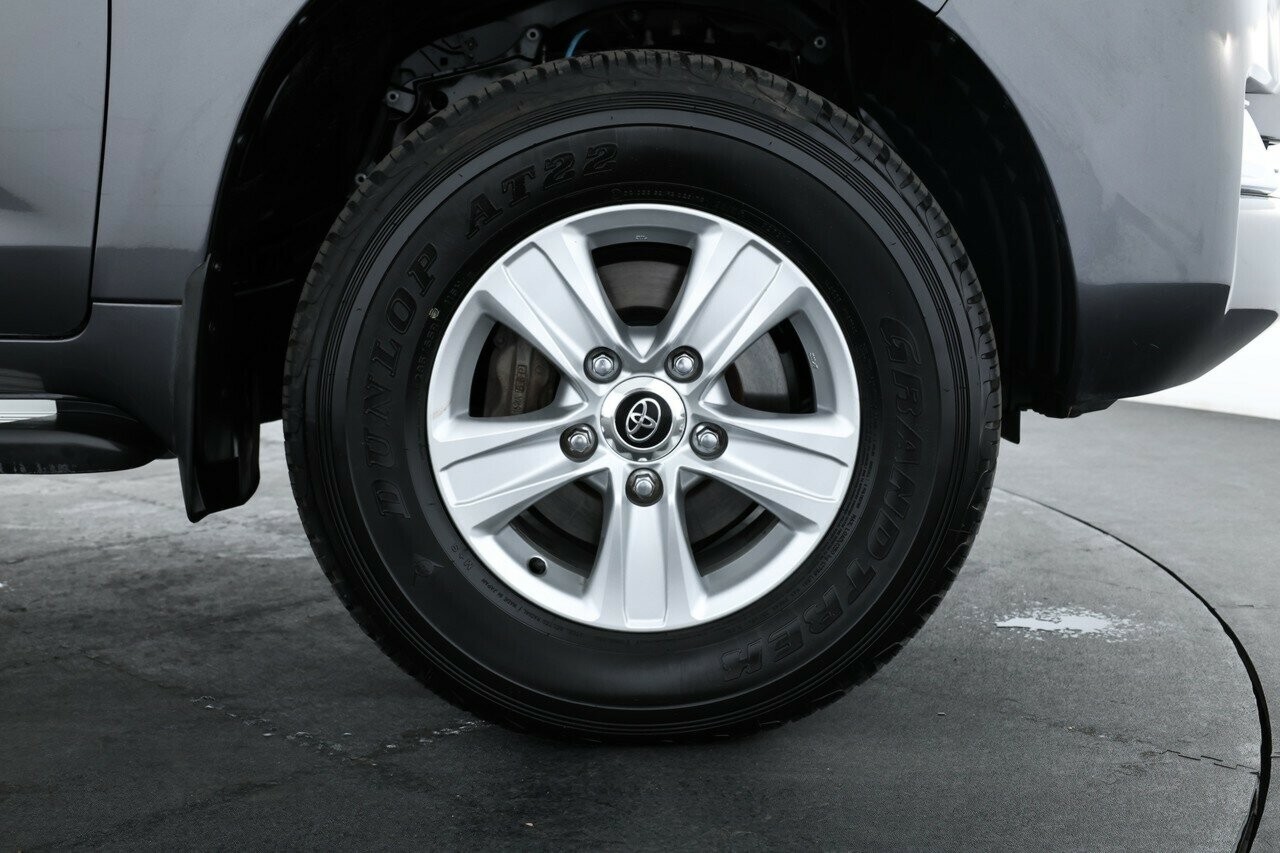 Toyota Landcruiser image 3