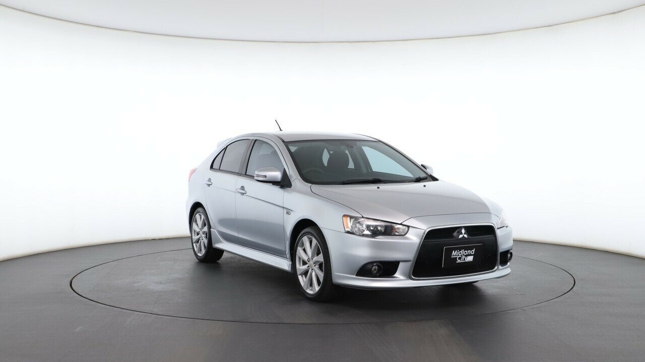 Mitsubishi Lancer image 4