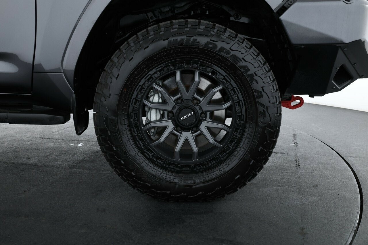 Toyota Landcruiser image 4