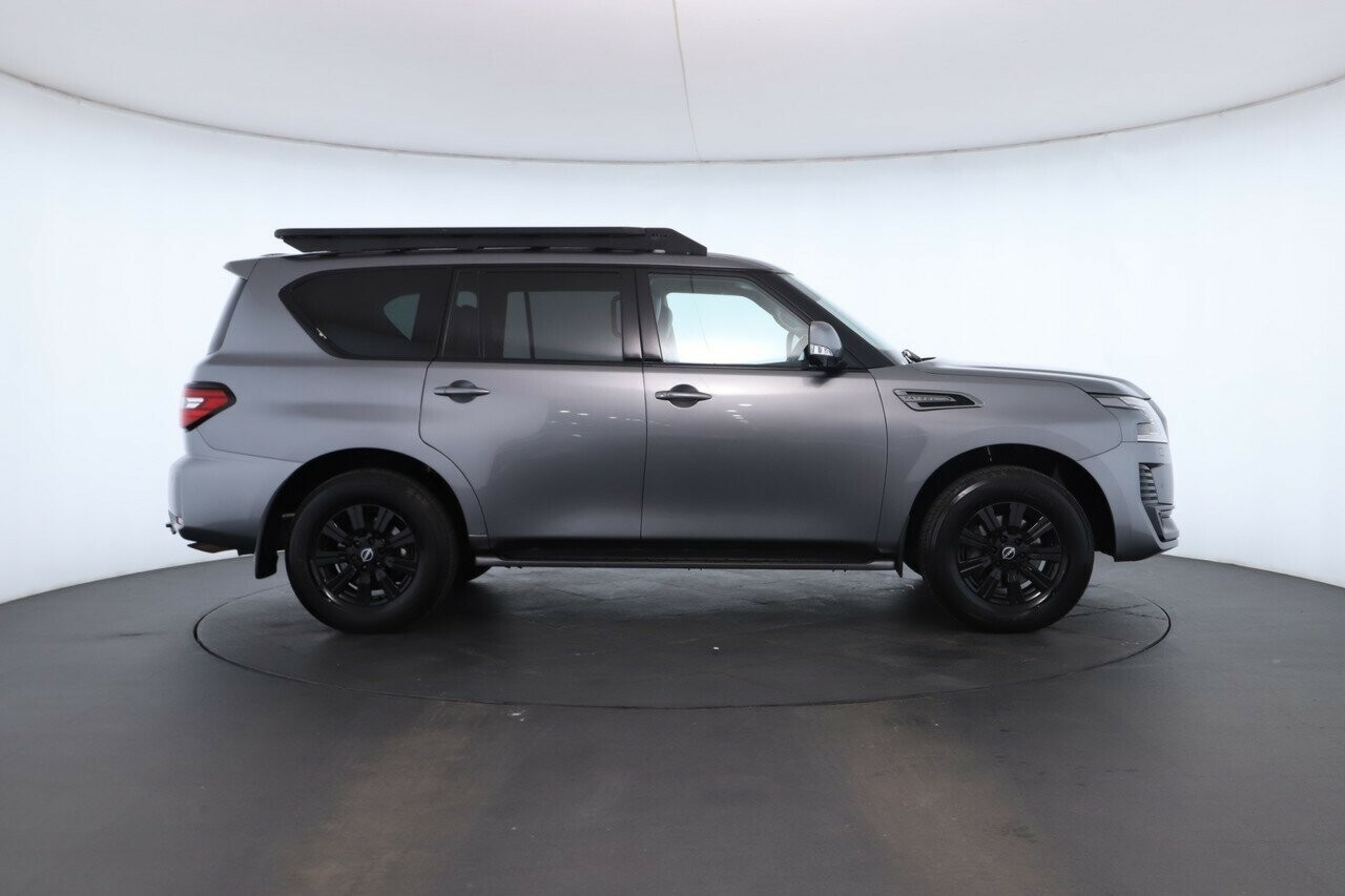 Nissan Patrol image 2