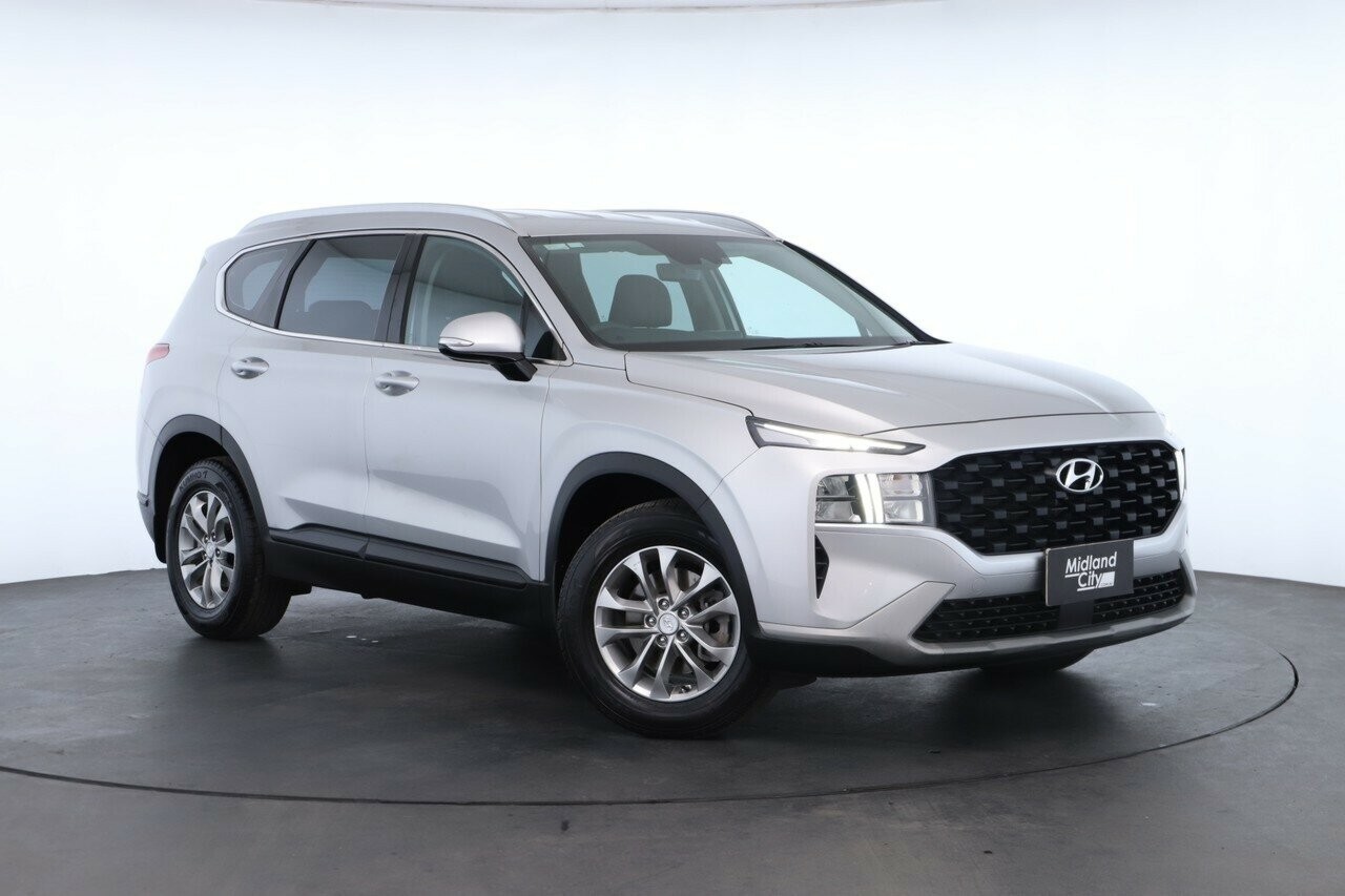 Hyundai Santa Fe image 1