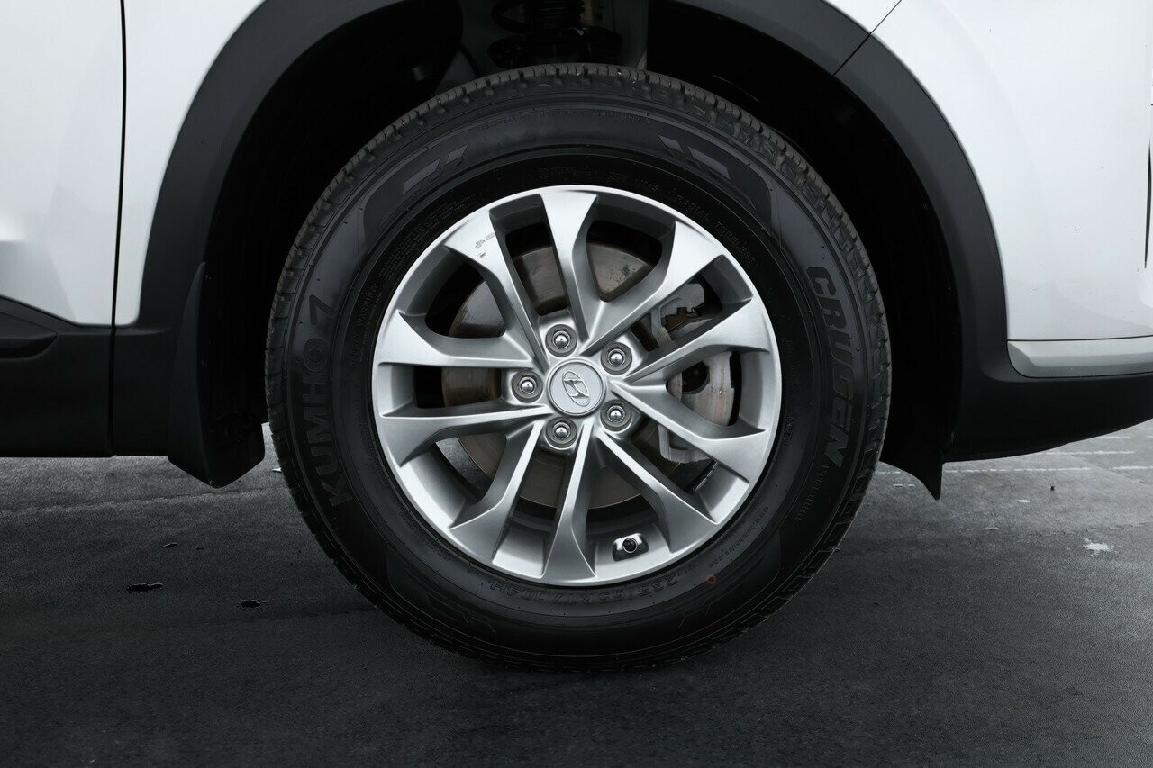 Hyundai Santa Fe image 3