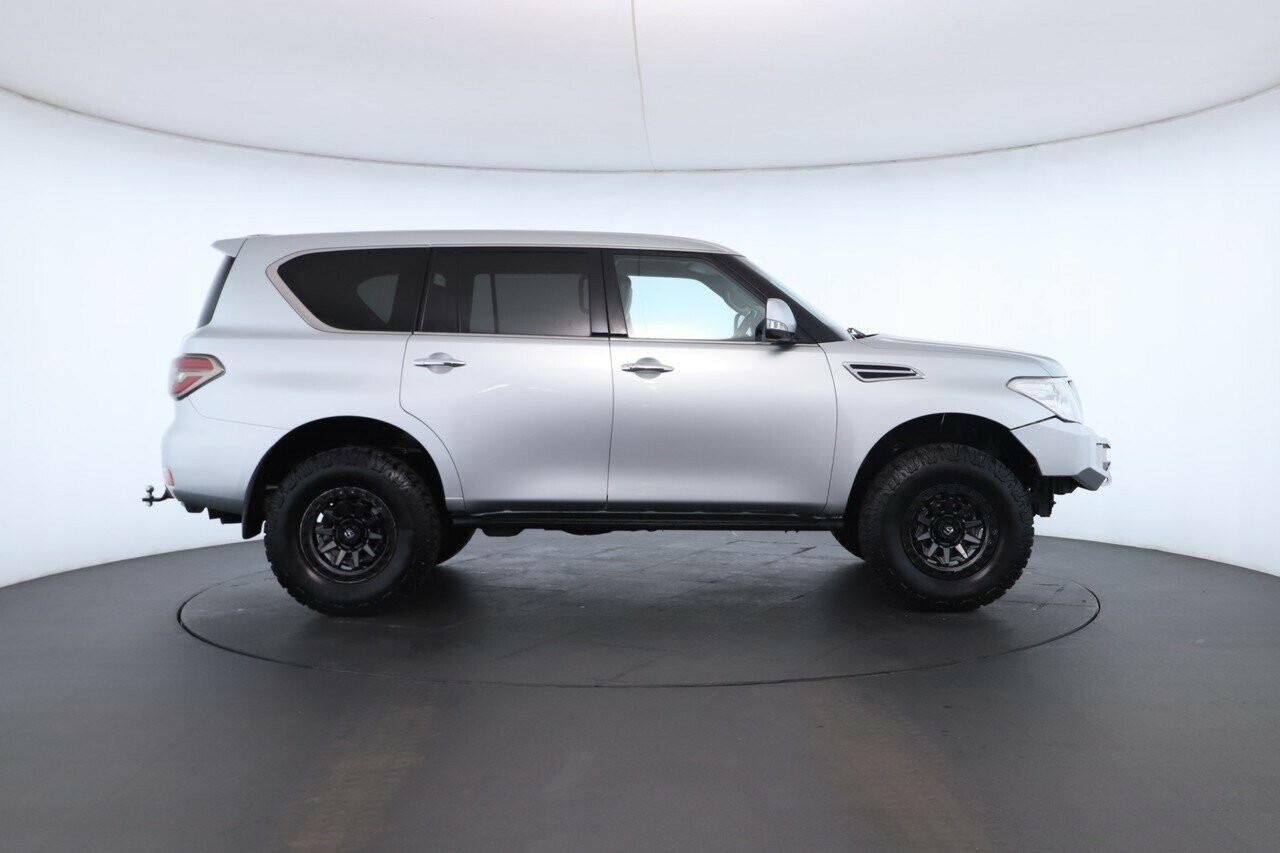 Nissan Patrol image 2