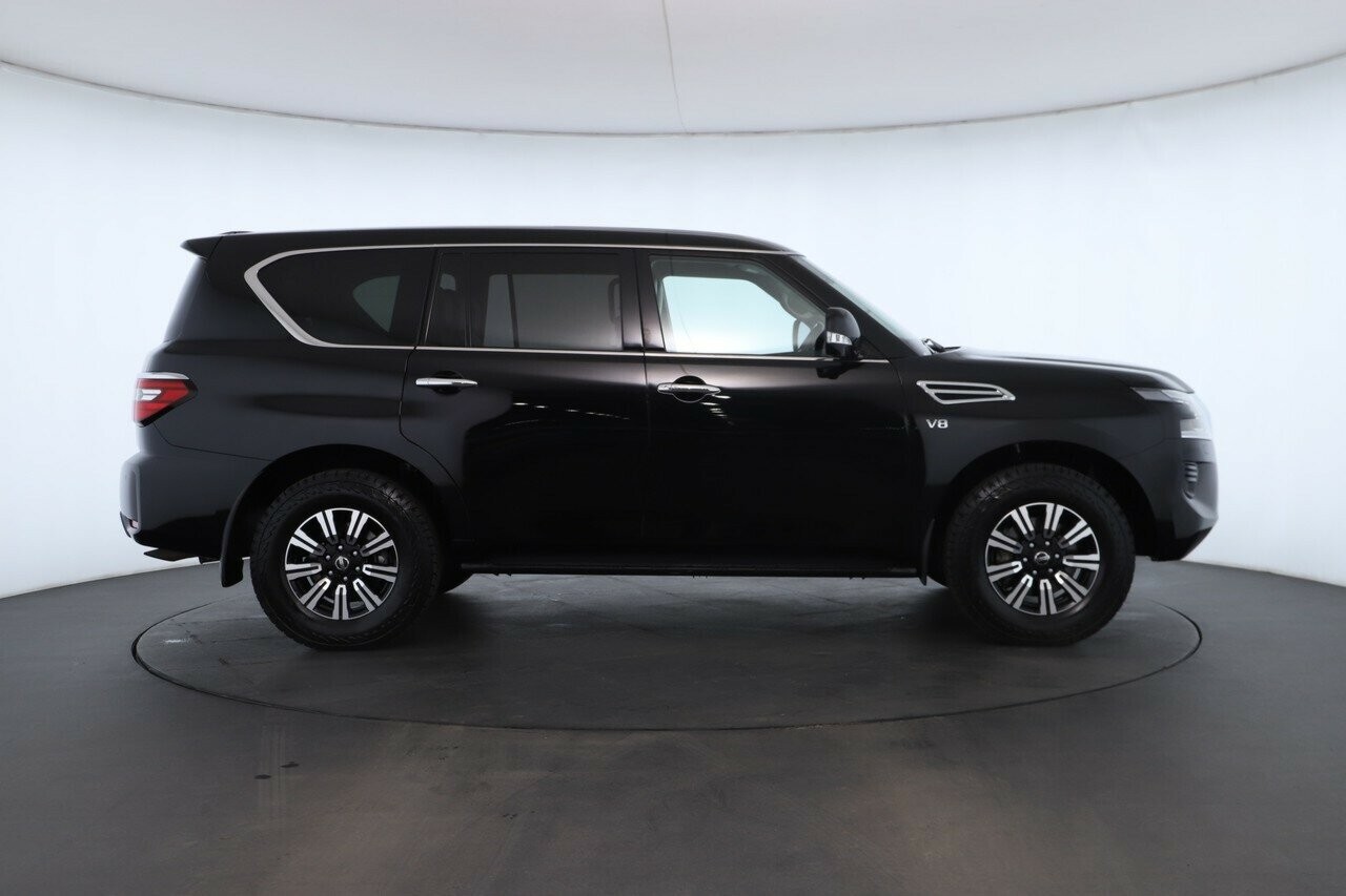 Nissan Patrol image 2