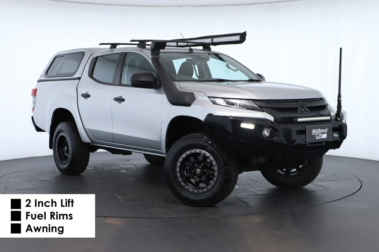 Mitsubishi Triton image 1