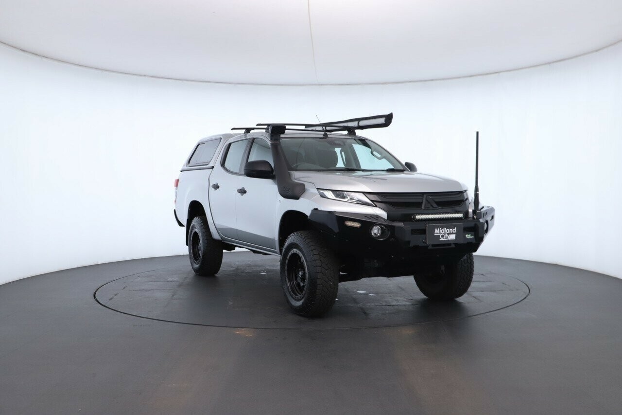 Mitsubishi Triton image 4