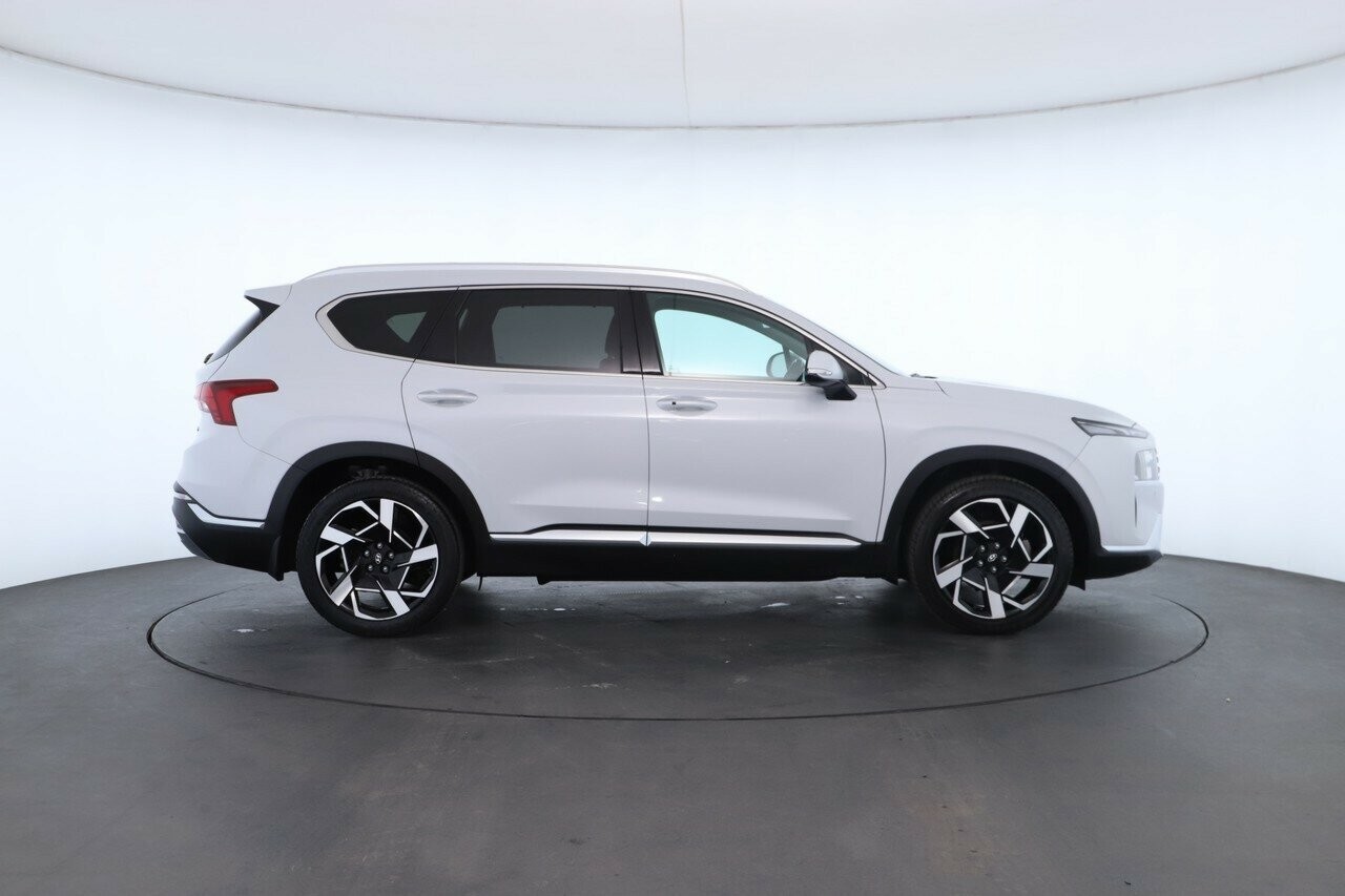 Hyundai Santa Fe image 2