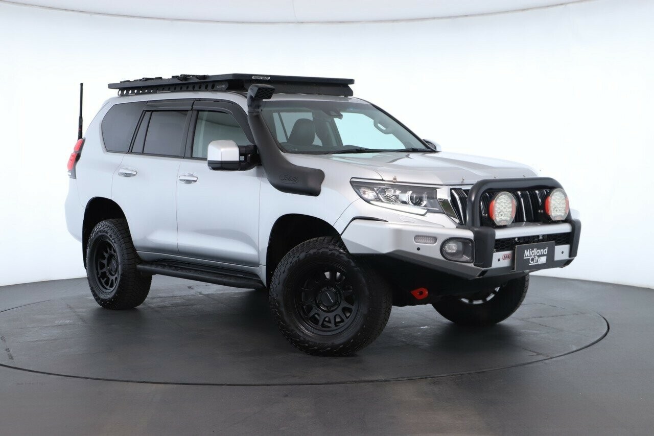 Toyota Landcruiser Prado image 1