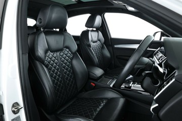 https://vehicle-cdn.autoleague.cloud/30351_61035553_19.jpg