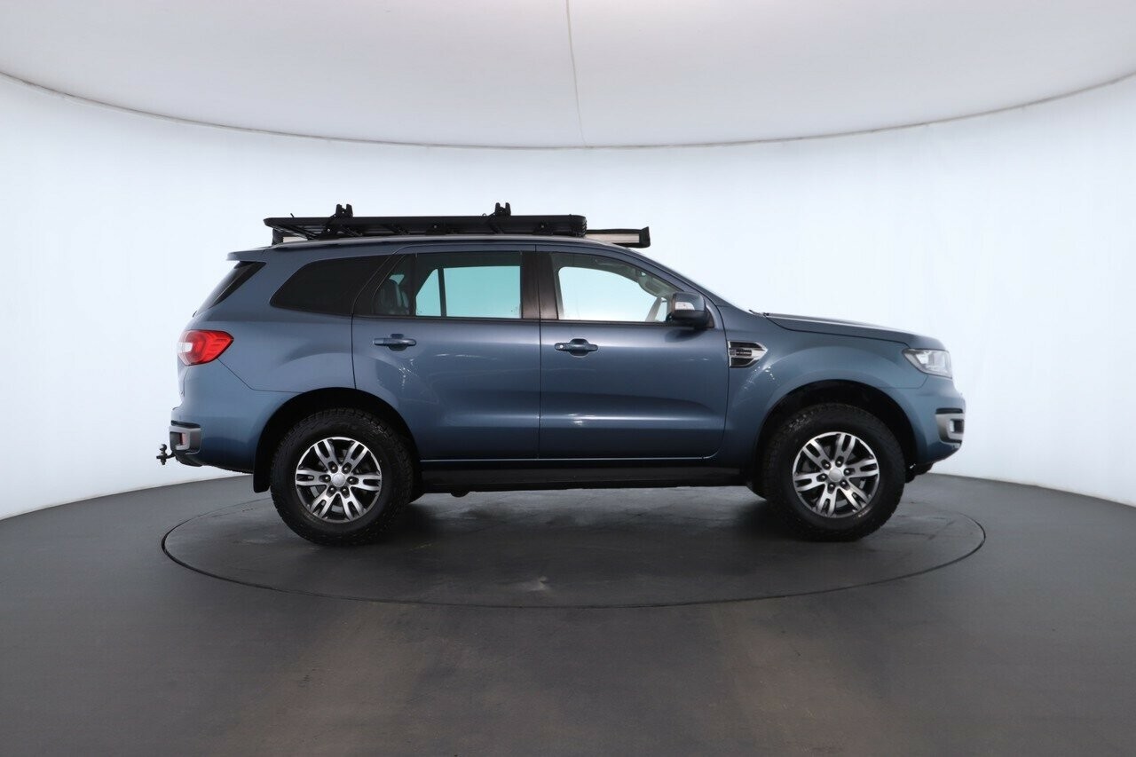 Ford Everest image 2