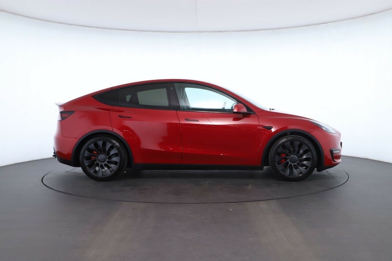 Tesla Model Y image 2