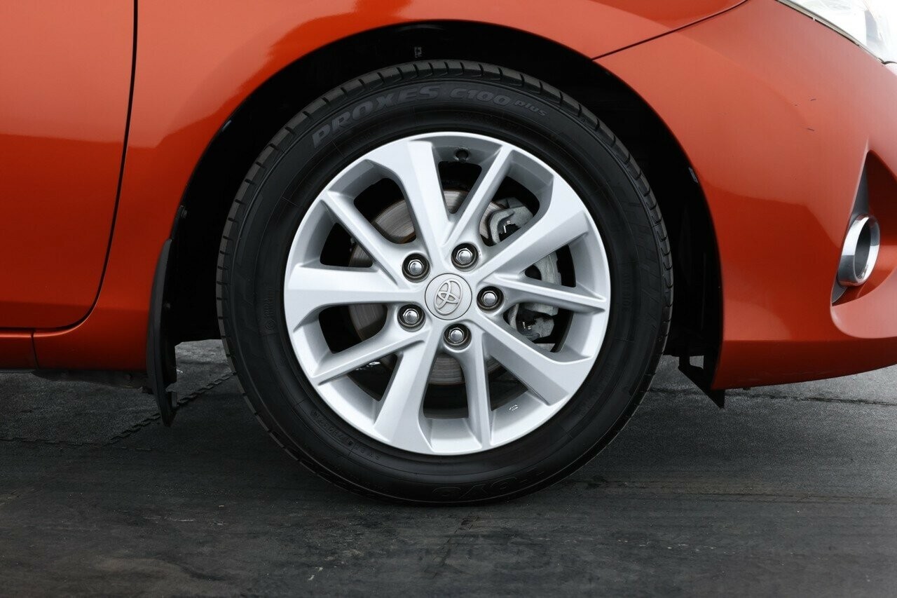 Toyota Corolla image 3