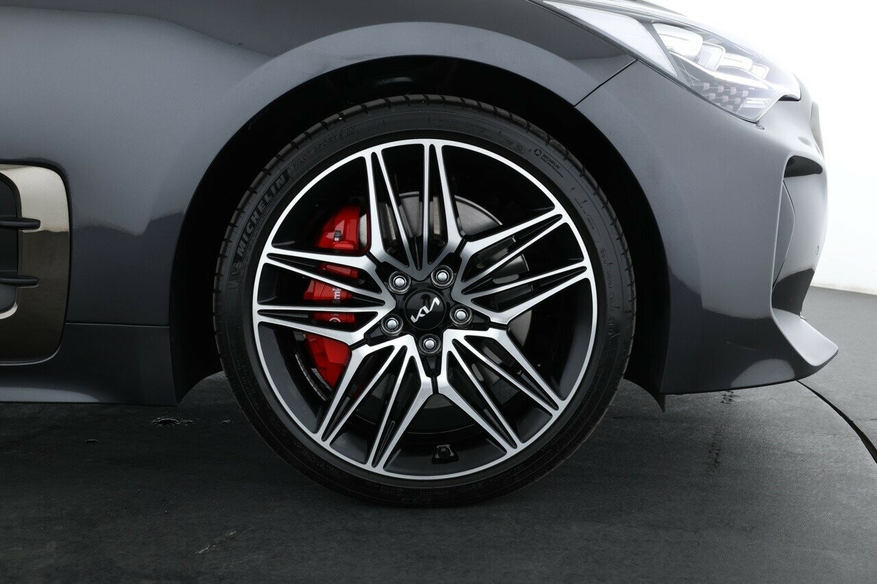 Kia Stinger image 3
