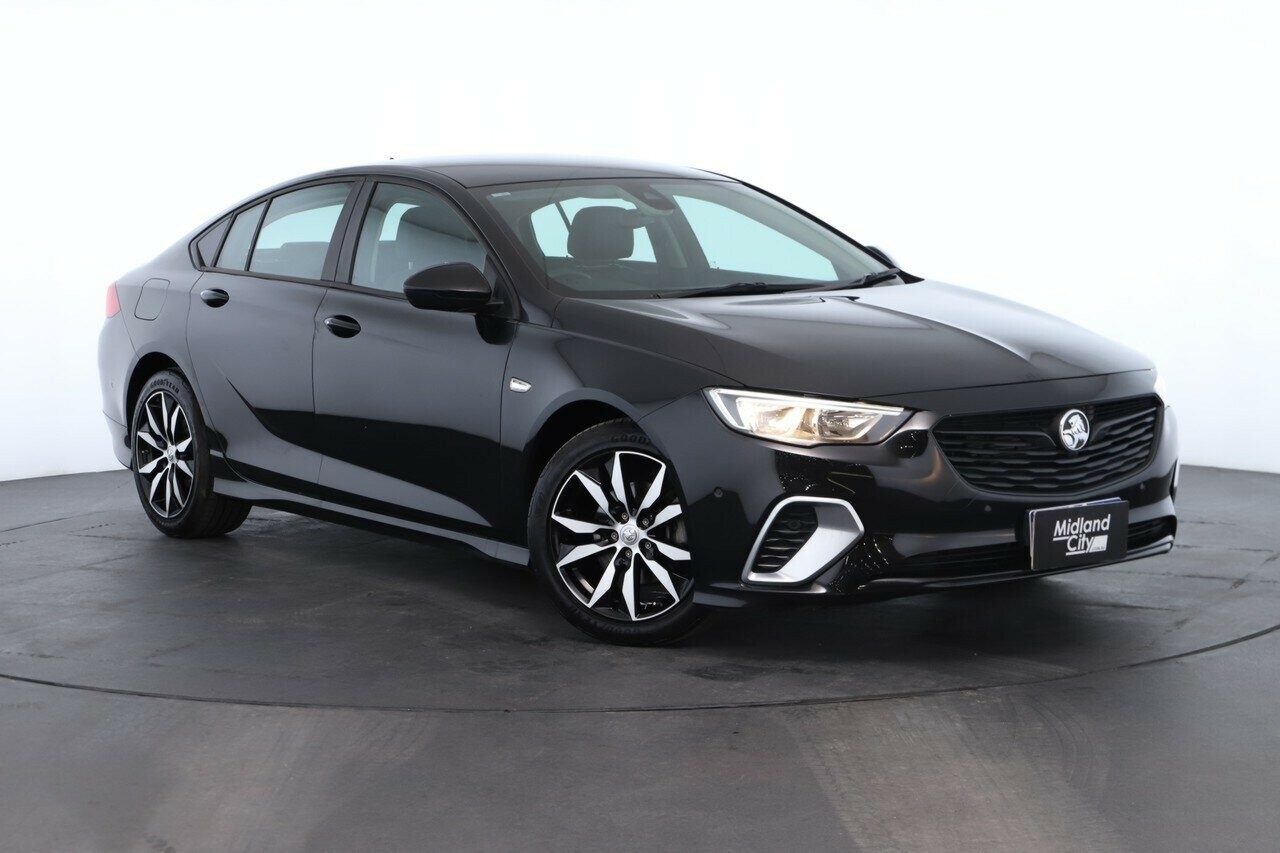 Holden Commodore image 1