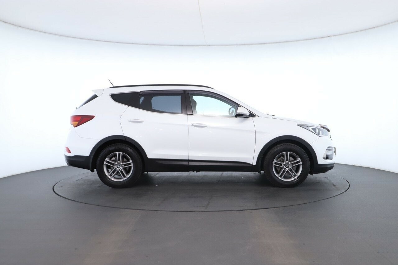 Hyundai Santa Fe image 2