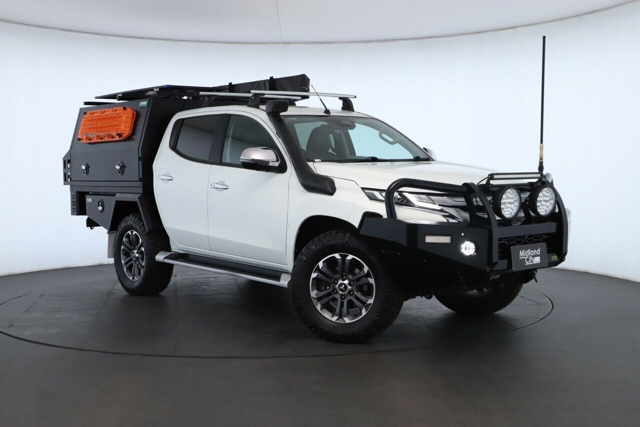 Mitsubishi Triton image 2