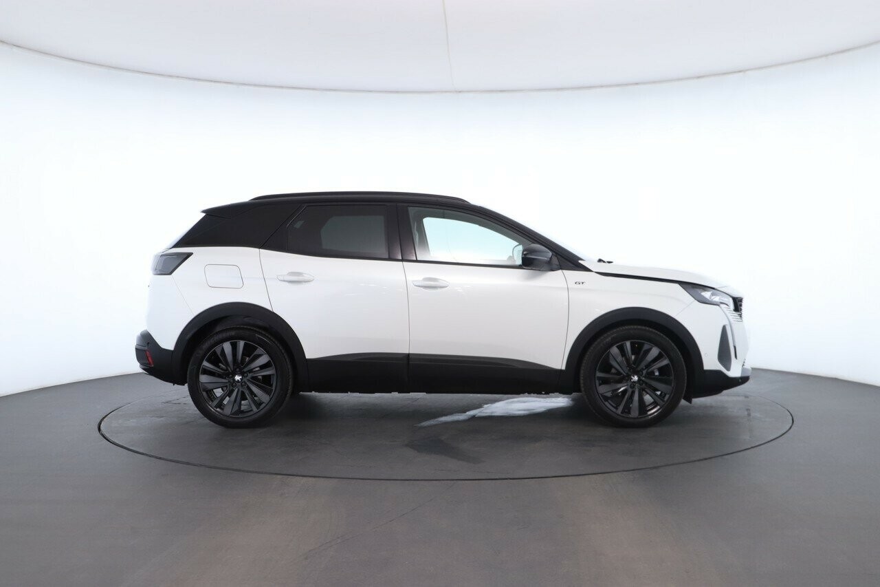 Peugeot 3008 image 2