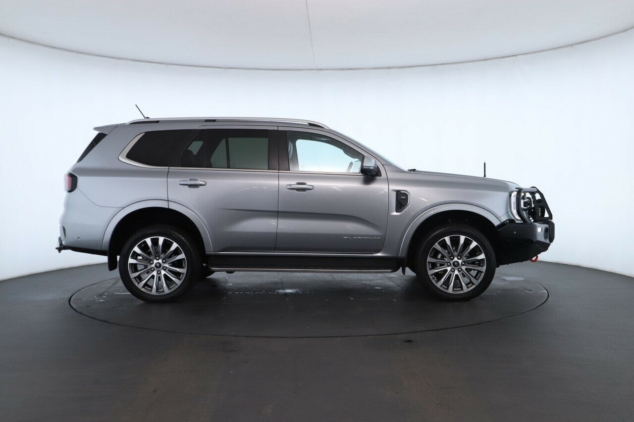 Ford Everest image 3