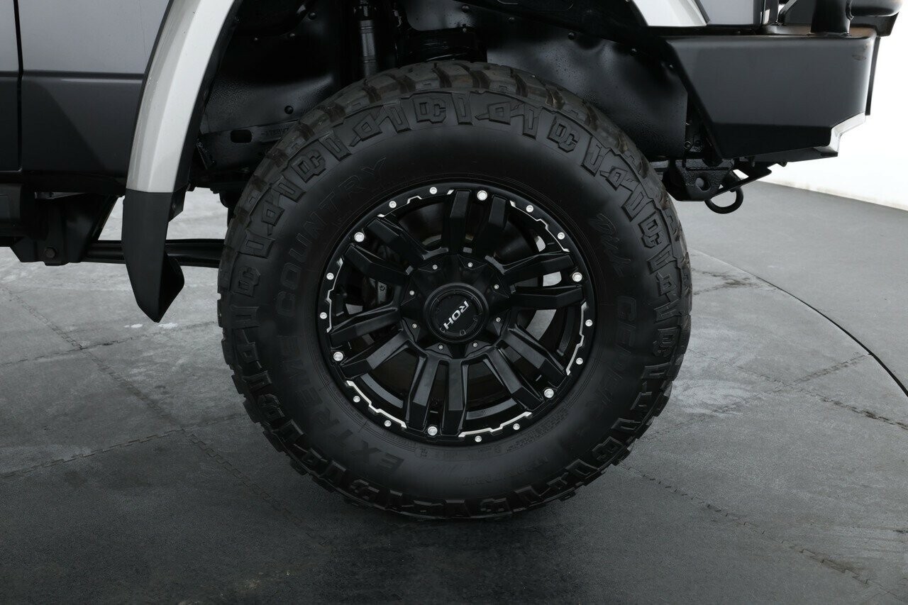 Toyota Landcruiser image 3