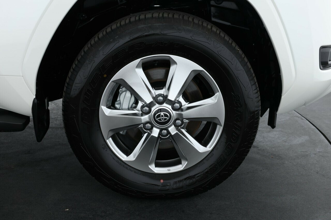 Toyota Landcruiser image 3