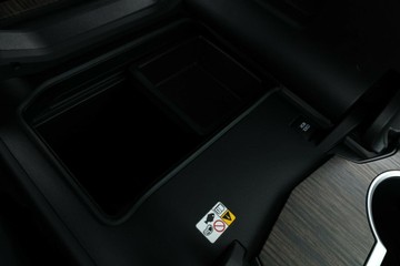 https://vehicle-cdn.autoleague.cloud/30351_61036341_32.jpg