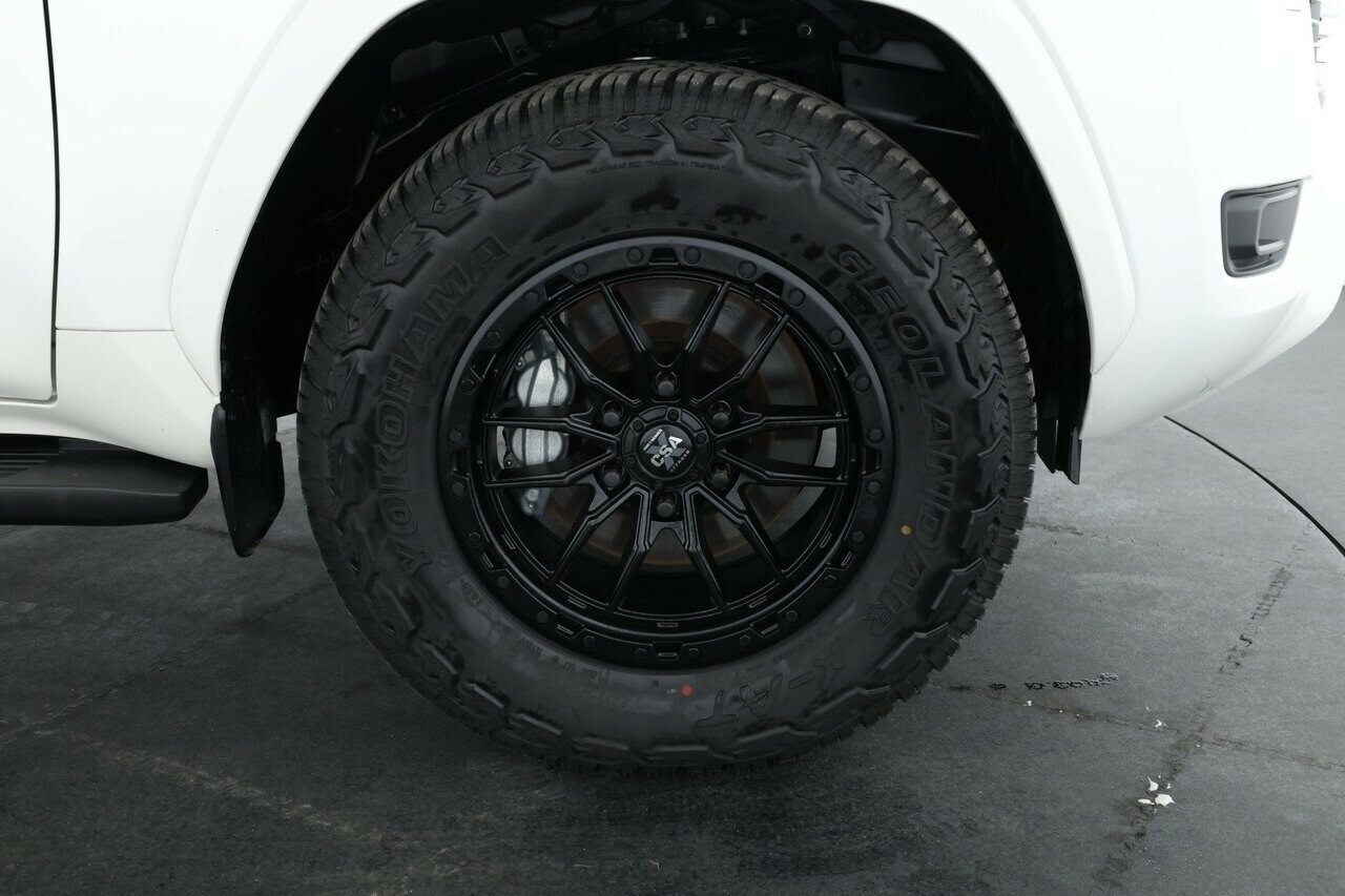 Toyota Landcruiser image 3