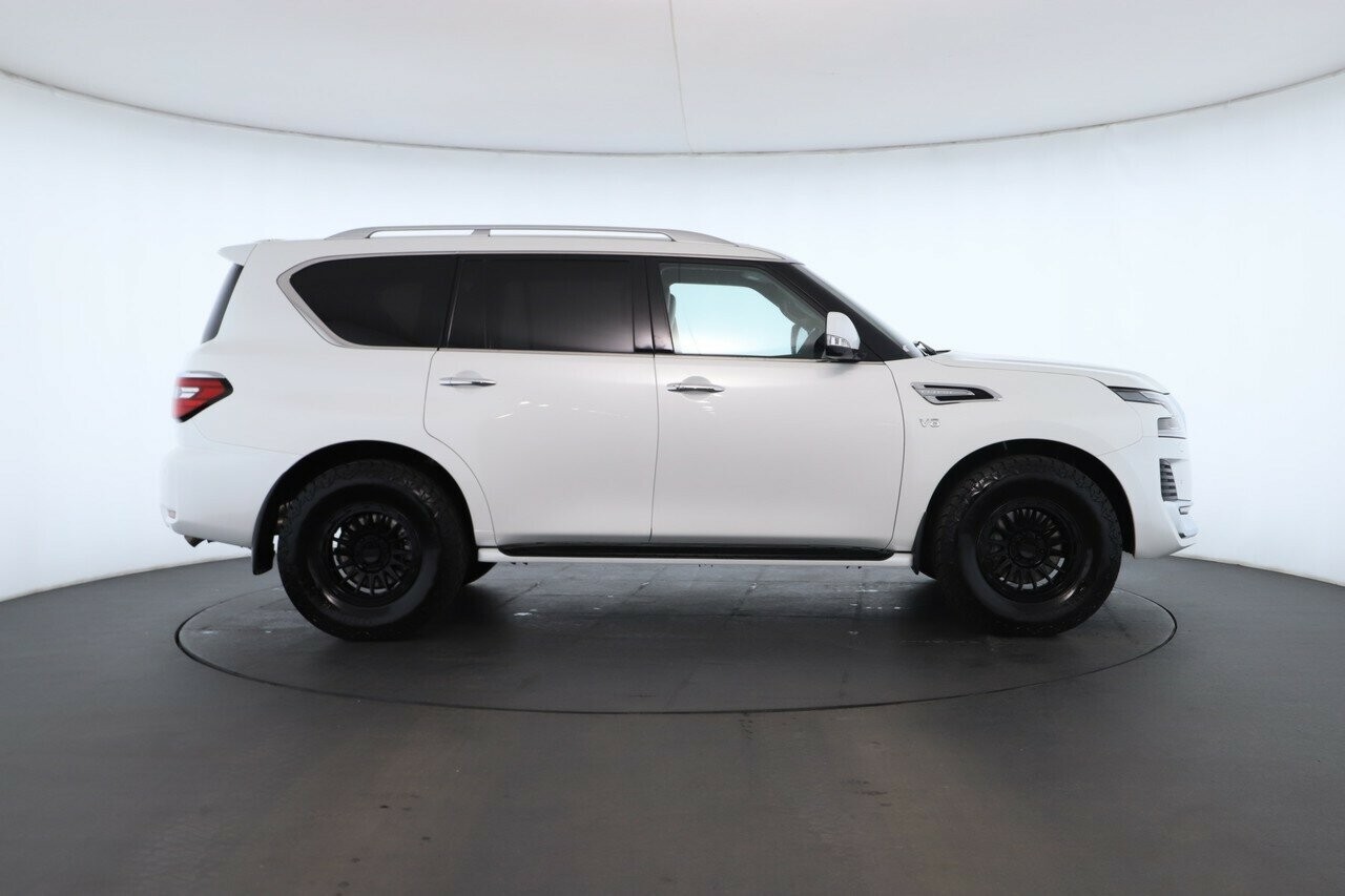 Nissan Patrol image 2