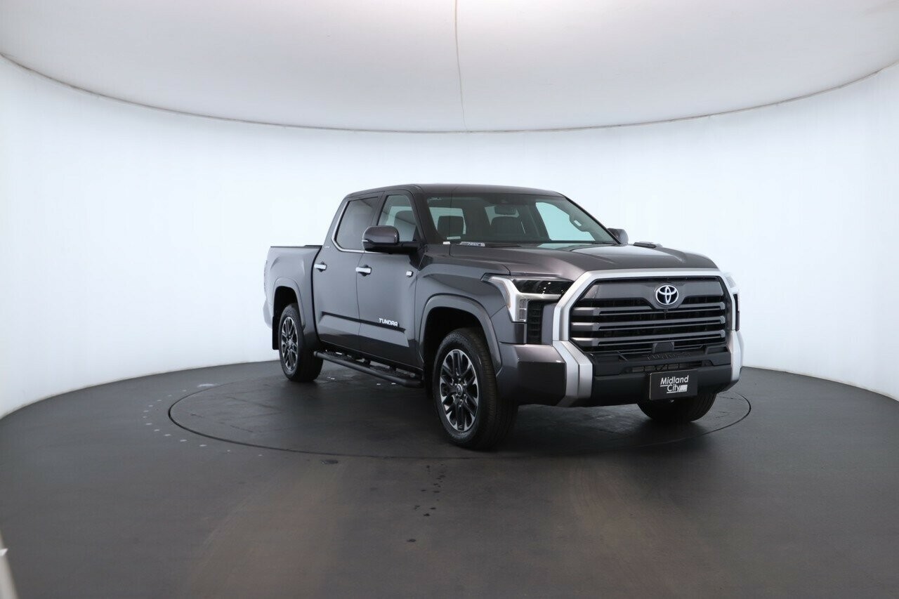 Toyota Tundra image 4