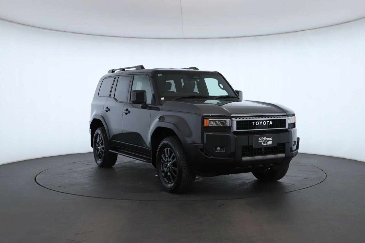 Toyota Landcruiser Prado image 4