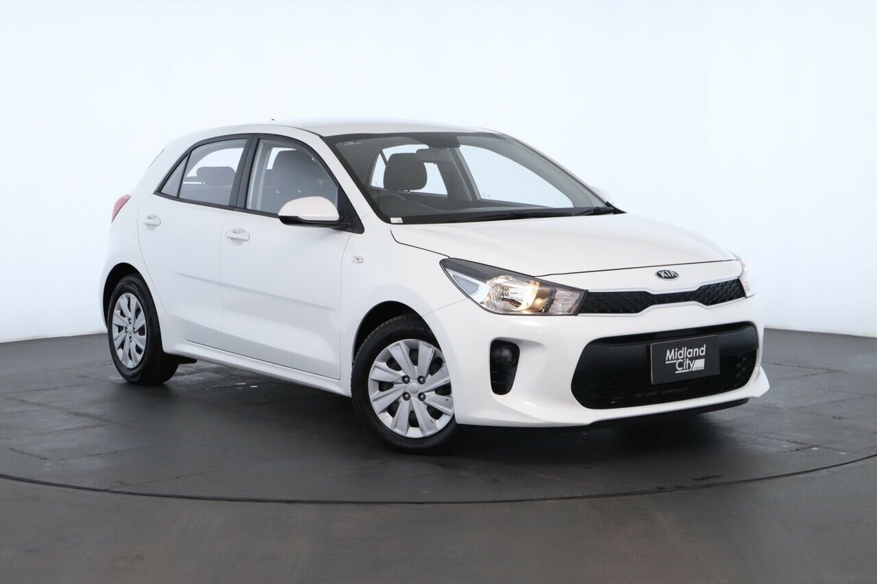 Kia Rio image 1