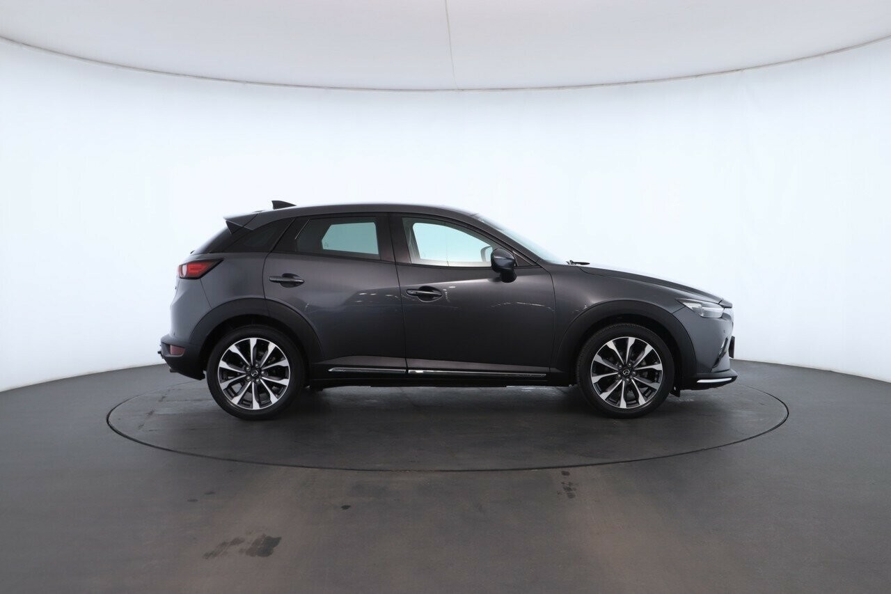 Mazda Cx-3 image 2