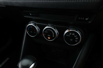 https://vehicle-cdn.autoleague.cloud/30351_61036694_25.jpg