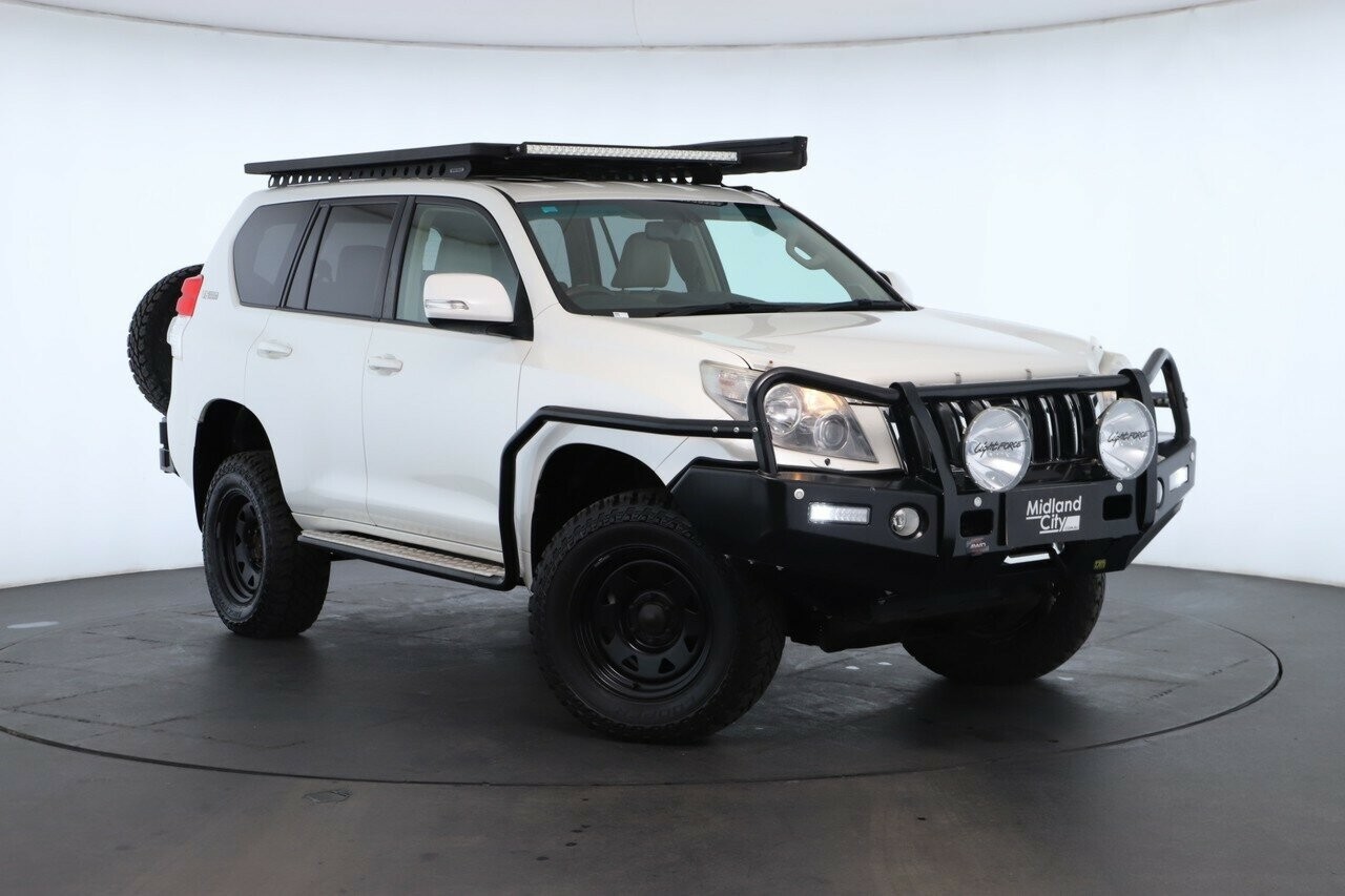 Toyota Landcruiser Prado image 1