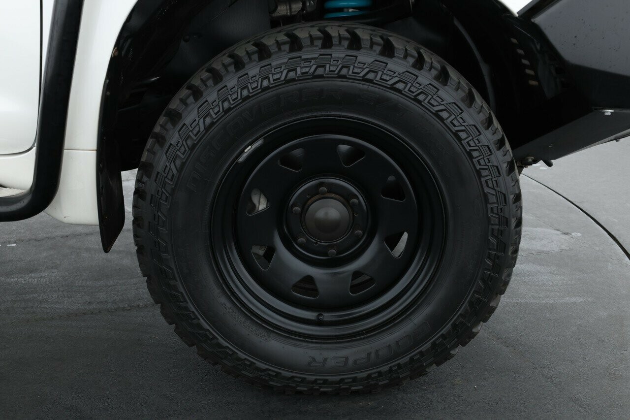 Toyota Landcruiser Prado image 3