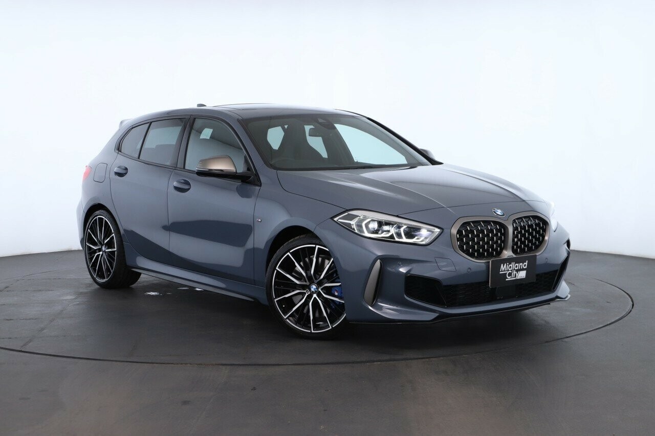 BMW 1 Series image 1