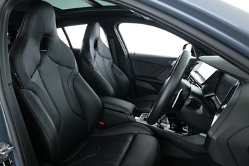 https://vehicle-cdn.autoleague.cloud/30351_61036710_18.jpg