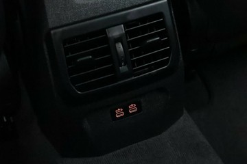 https://vehicle-cdn.autoleague.cloud/30351_61036710_36.jpg
