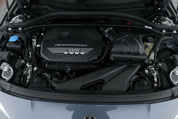 https://vehicle-cdn.autoleague.cloud/30351_61036710_6.jpg
