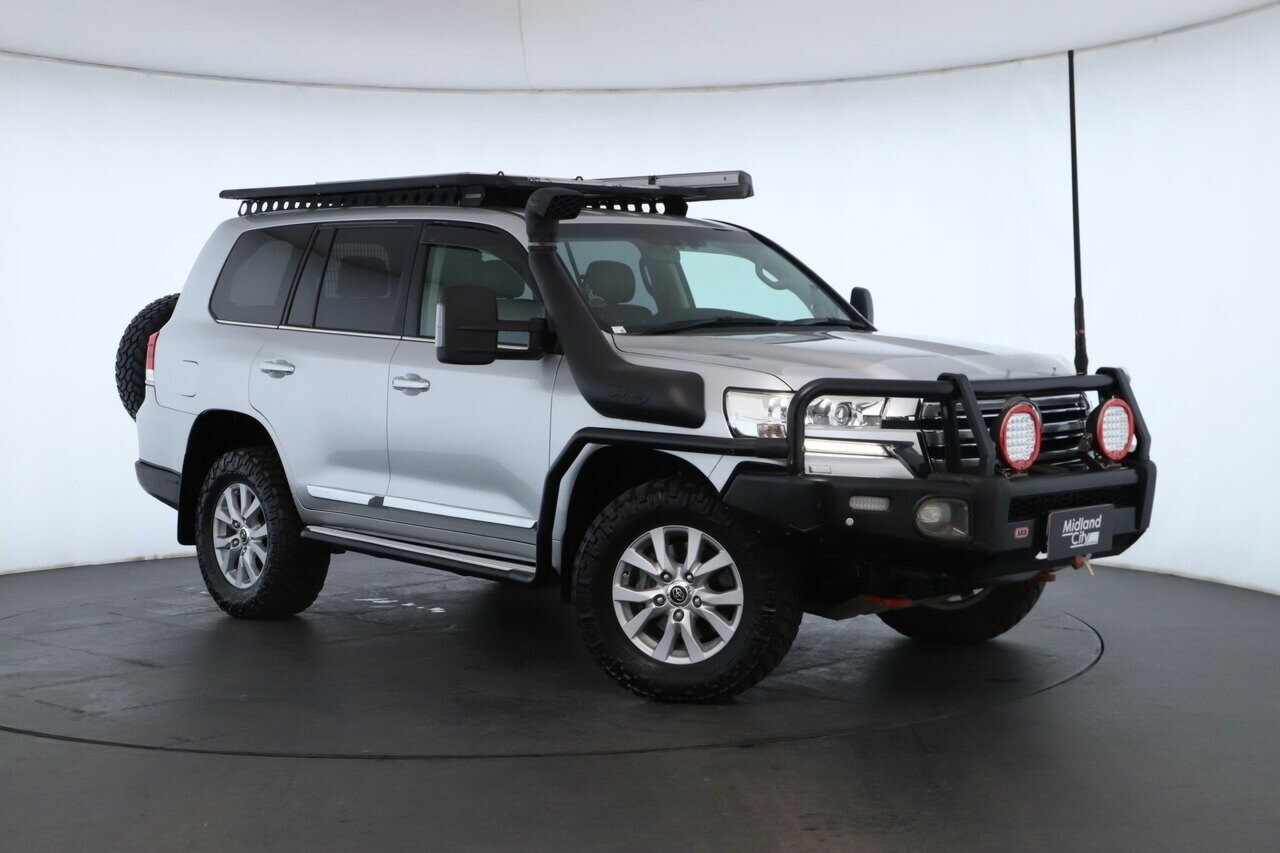 Toyota Landcruiser image 1