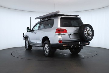 https://vehicle-cdn.autoleague.cloud/30351_61036719_12.jpg