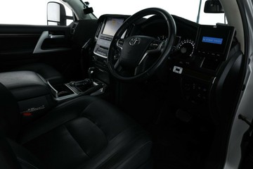 https://vehicle-cdn.autoleague.cloud/30351_61036719_18.jpg