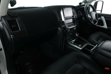 https://vehicle-cdn.autoleague.cloud/30351_61036719_27.jpg