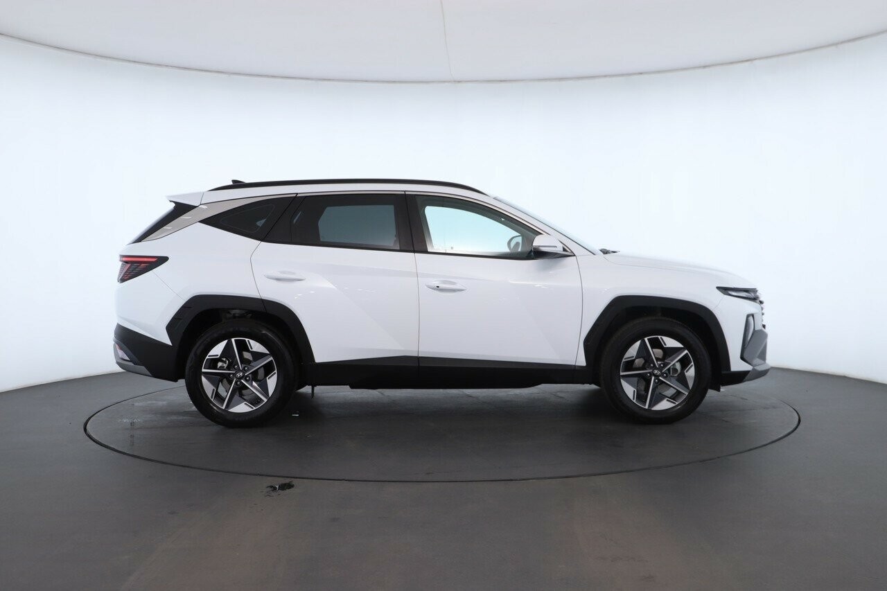 Hyundai Tucson image 2