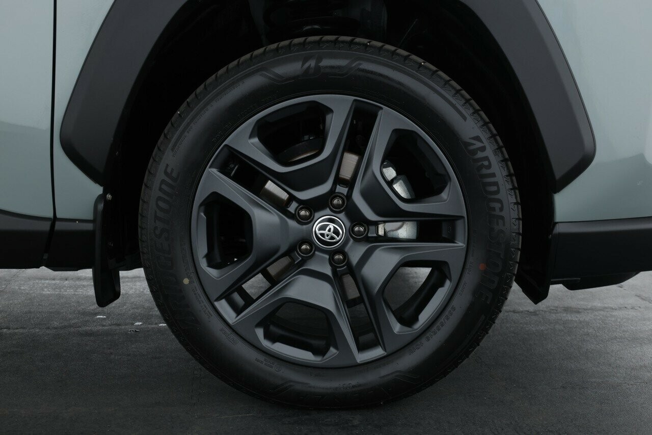 Toyota Rav4 image 3